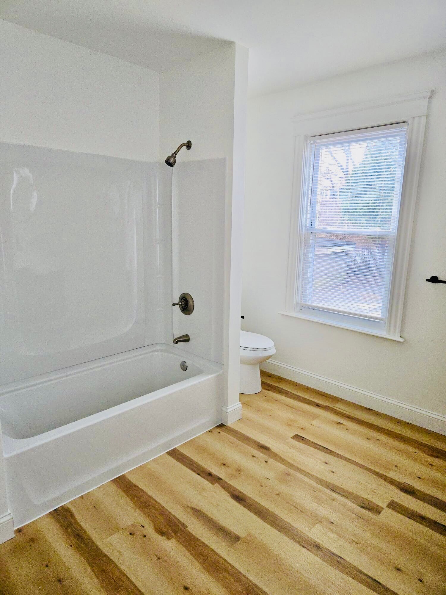 Building Photo - 21 Vale St