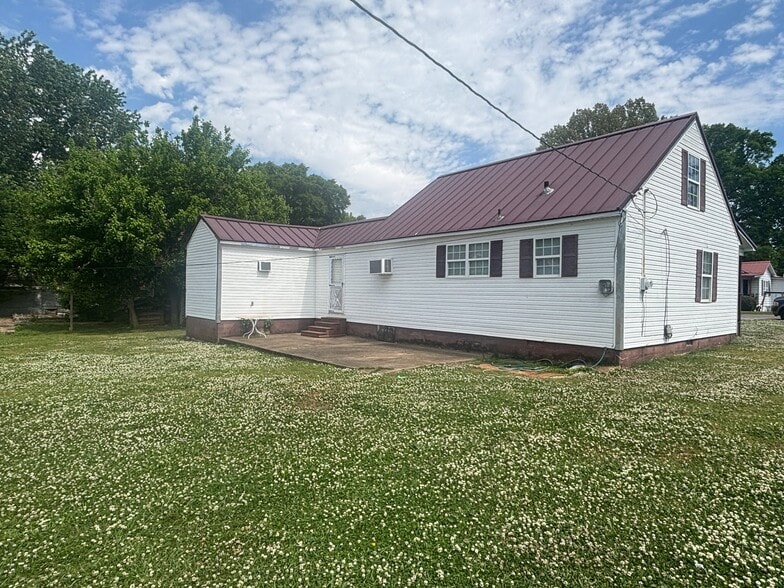 Building Photo - 115 N Richards St