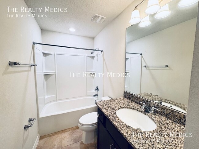 Building Photo - 1375 Painted Bunting Ave