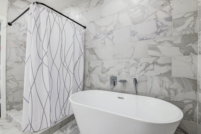 Building Photo - 4013 St Augustine St