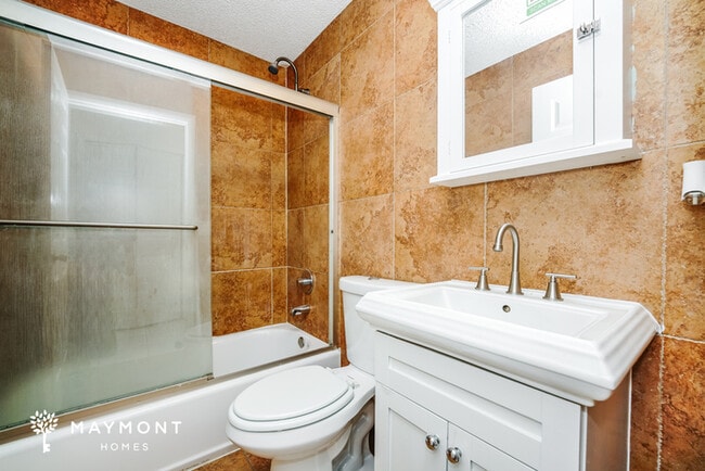 Building Photo - 5874 Woodpoint Terrace