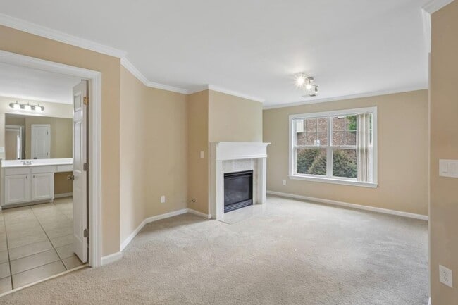 Building Photo - 1641 Danbury Parc Pl