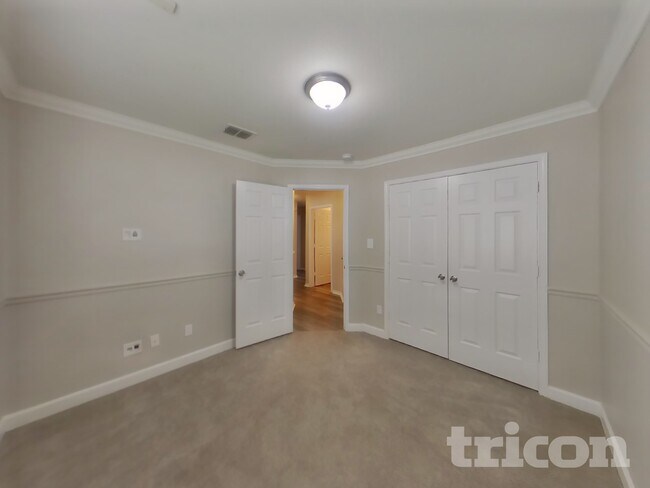 Building Photo - 9039 Thomas York Blvd