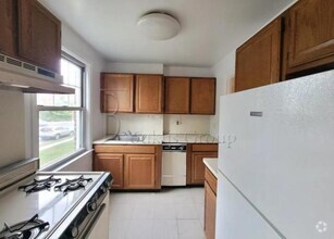 Building Photo - 1 bedroom in FLUSHING NY 11354