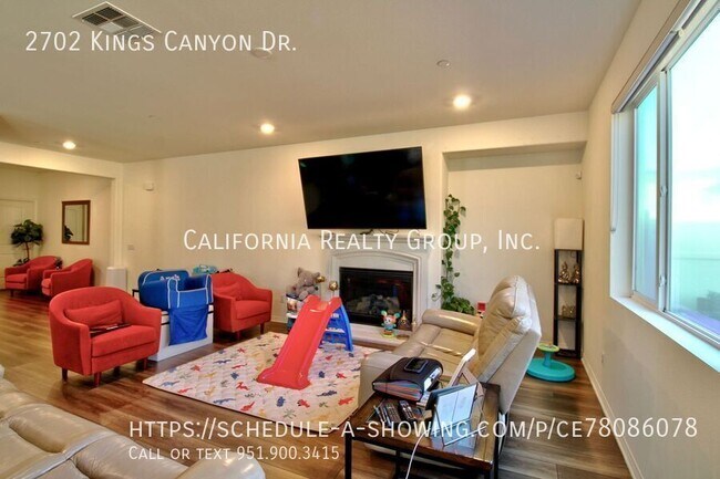 Building Photo - 2702 Kings Cyn Dr