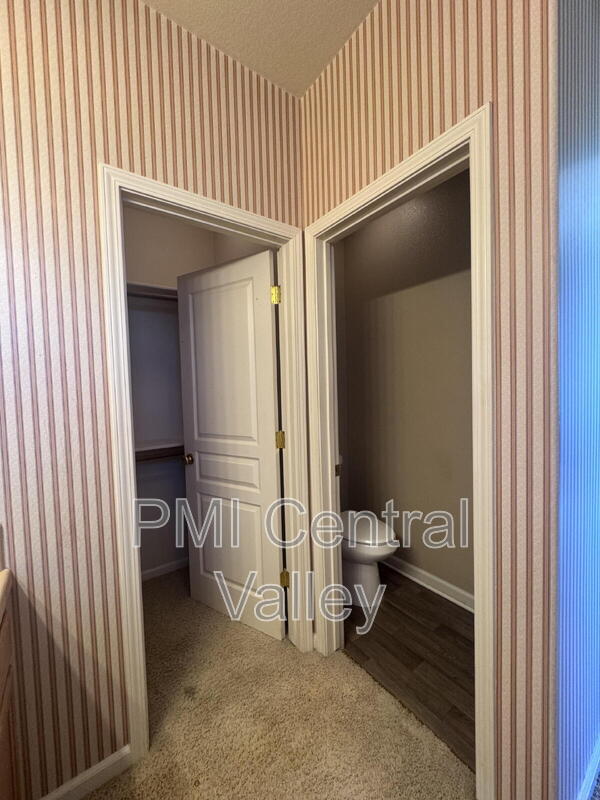 Building Photo - 2044 London Ave