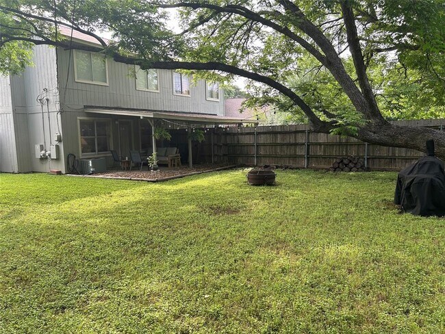 Building Photo - 13204 Saxby Ct