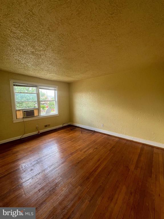Building Photo - 3708 Erdman Ave
