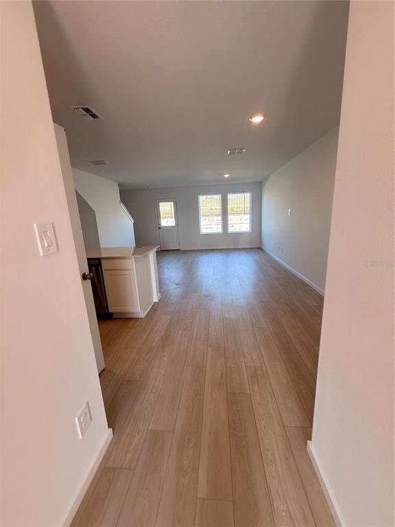 Building Photo - 868 Lynx St