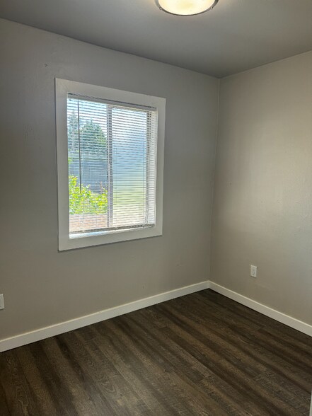 Building Photo - 5429 Delridge Way SW