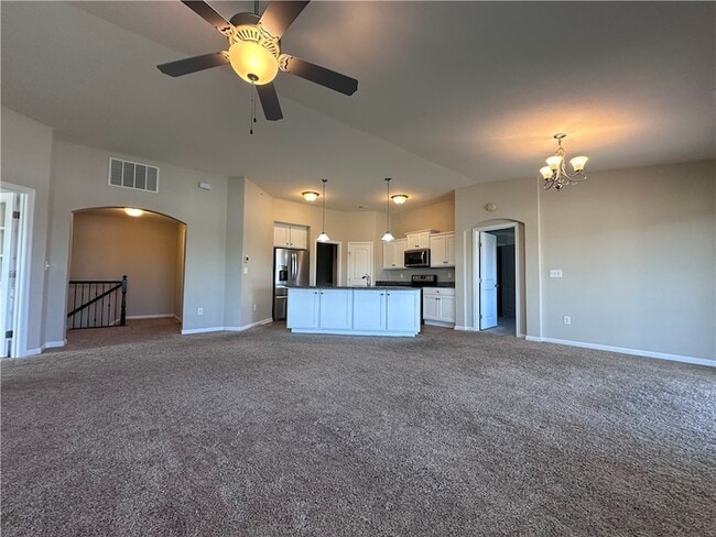 Building Photo - 16 Old Pond Rd