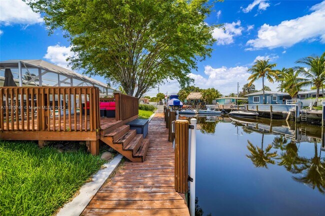 Building Photo - 31 SE 12th St