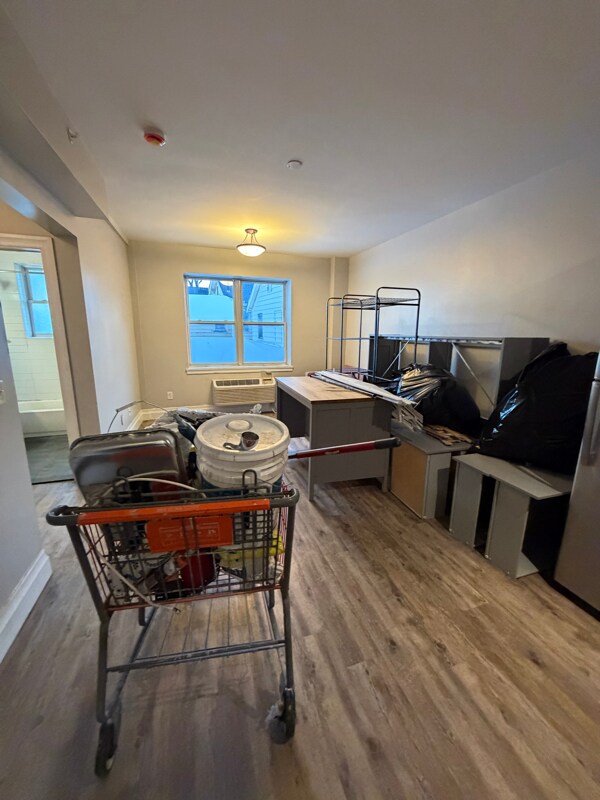 Building Photo - 106 N Grove St