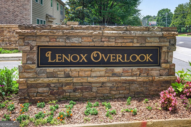 Building Photo - 1572 Lenox Overlook Rd