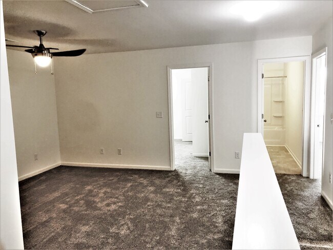 Extra living space upstairs with additional full bath - 113 Brookshire Ln