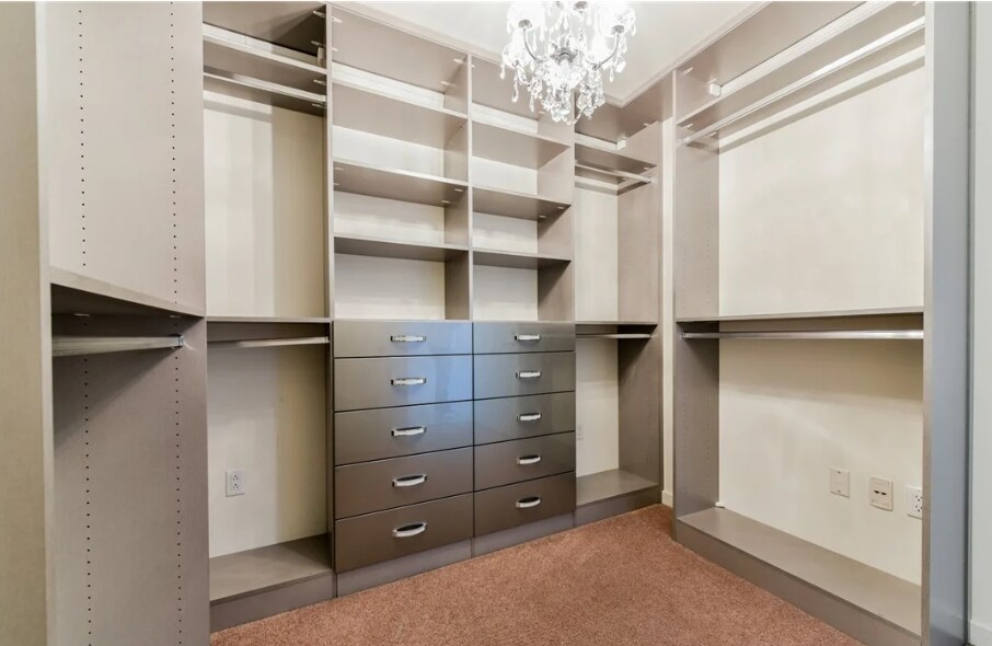 Building Photo - 4471 Dean Martin Dr