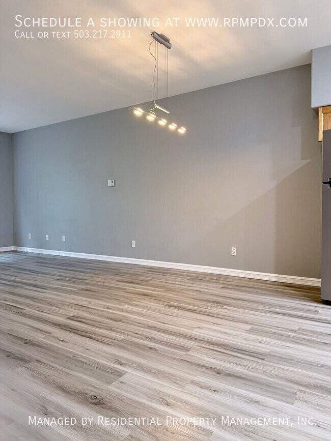 Building Photo - 14320 SW Cougar Ridge Dr