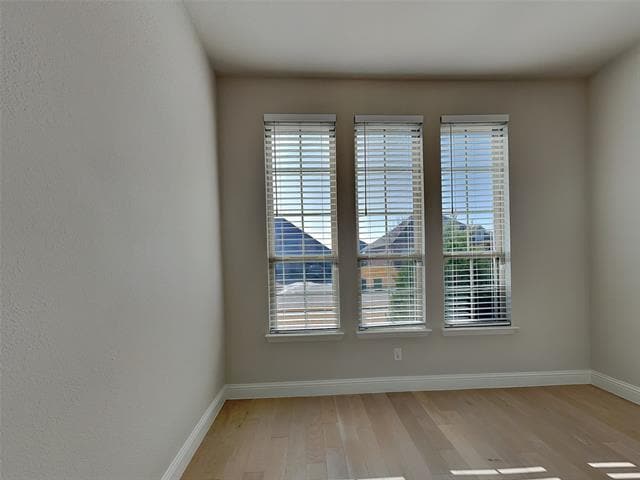 Building Photo - 721 Precious Dr