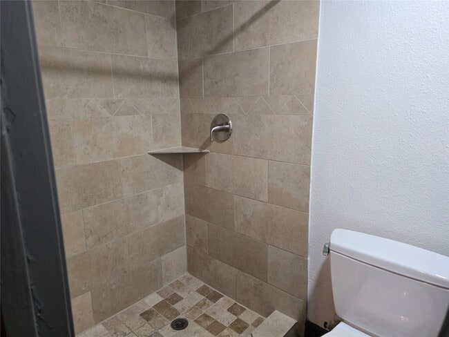 Building Photo - 1501 Asbury St