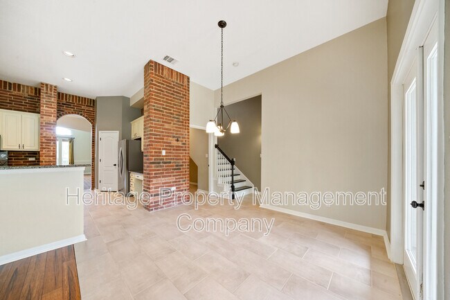 Building Photo - 8627 Magdalena Run