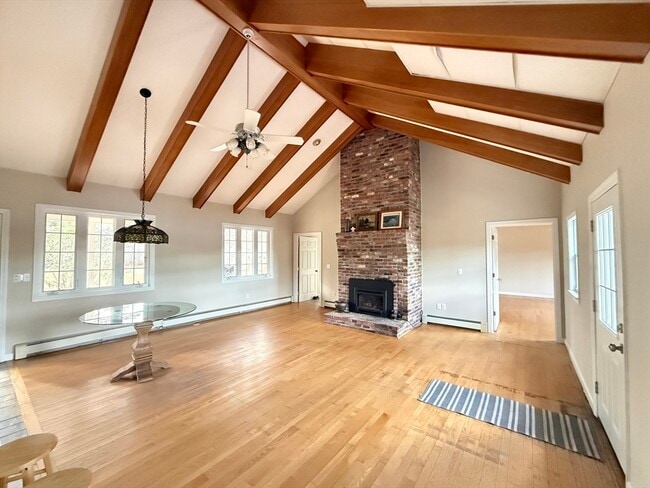 Building Photo - 186 County Rd