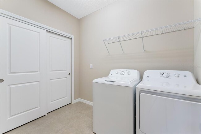 Building Photo - 12410 Osorio Ct