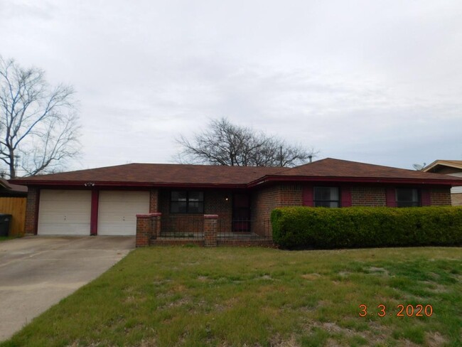 Primary Photo - 1105 Pack Ave