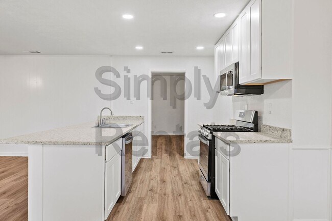 Building Photo - 3 Timberside Dr