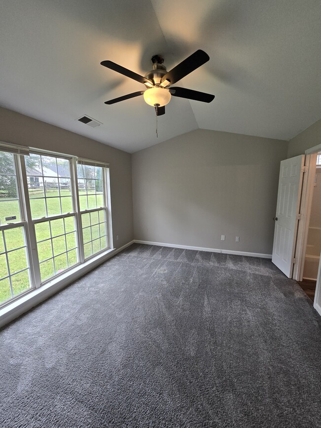 Building Photo - 7434 Stone Mountain Ct