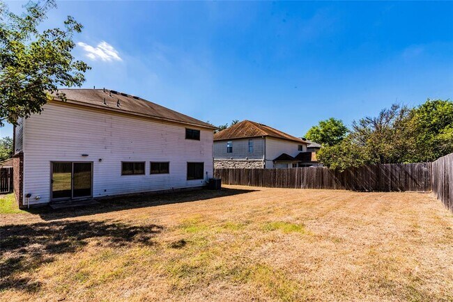 Building Photo - 17924 Narsitin Ln