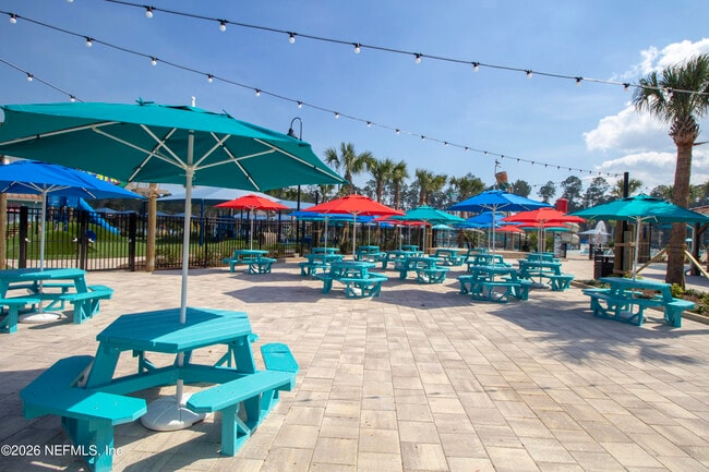 Building Photo - 18 Amherst Pl