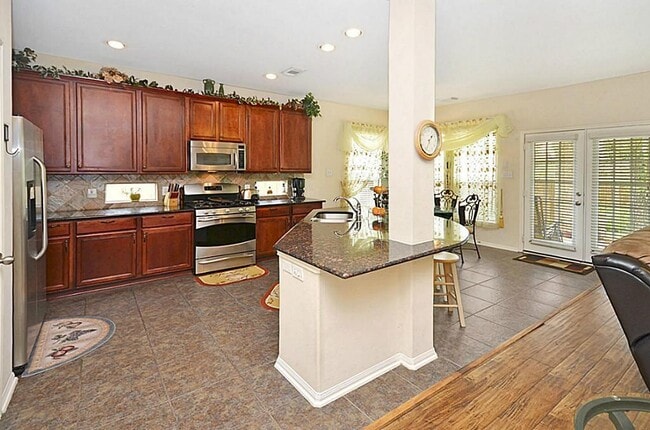 Building Photo - 19 W Spindle Tree Cir