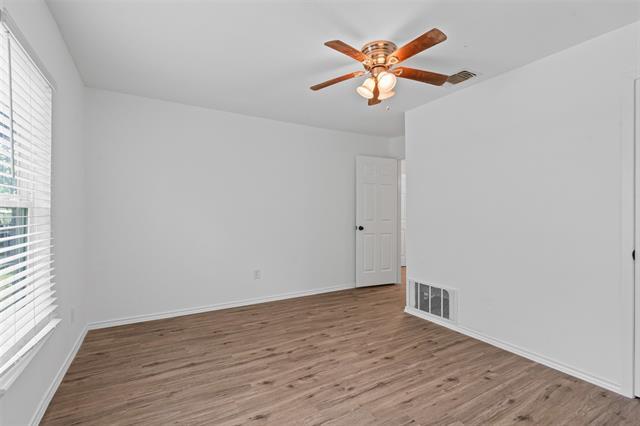 Building Photo - 307 Soward Ave