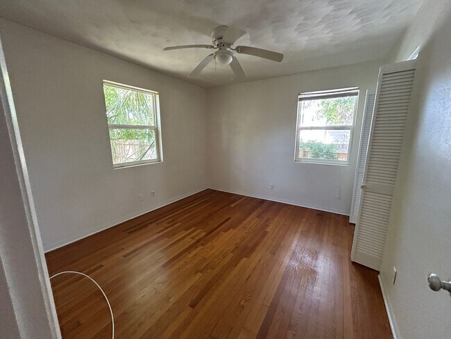 Building Photo - 3 bedroom 2 Bath for Rent