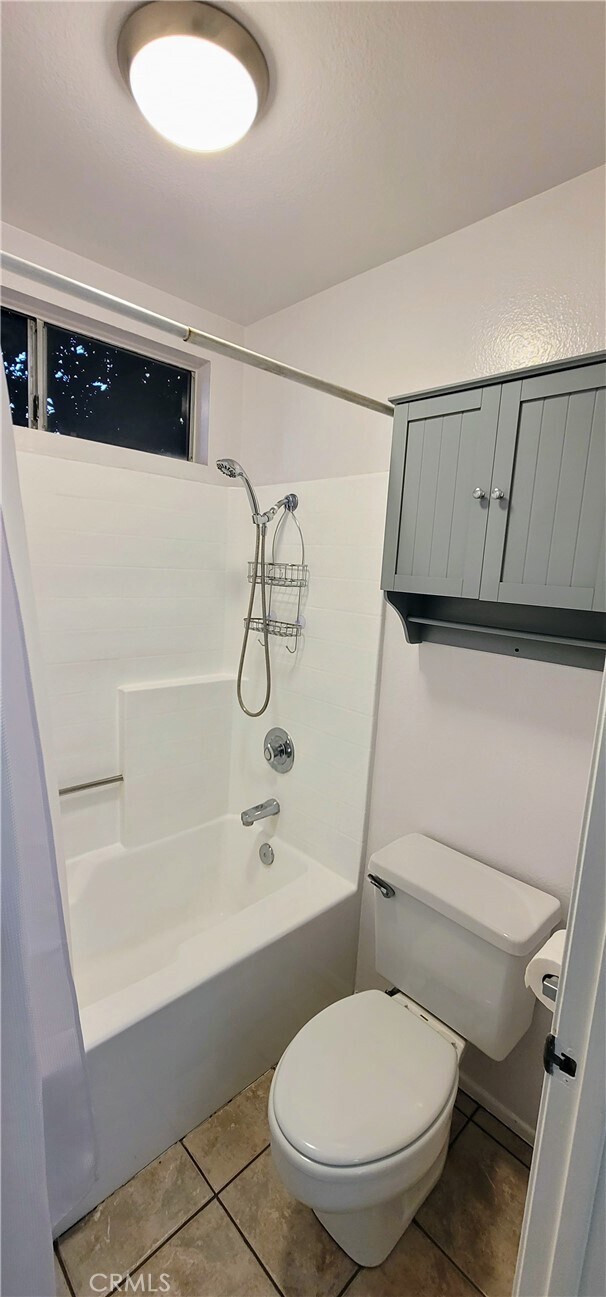 Building Photo - 14644 Bella Courte