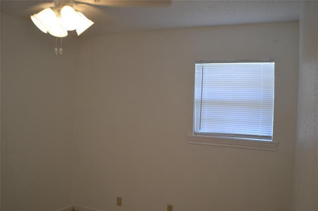 Building Photo - 704 Frisco Rd