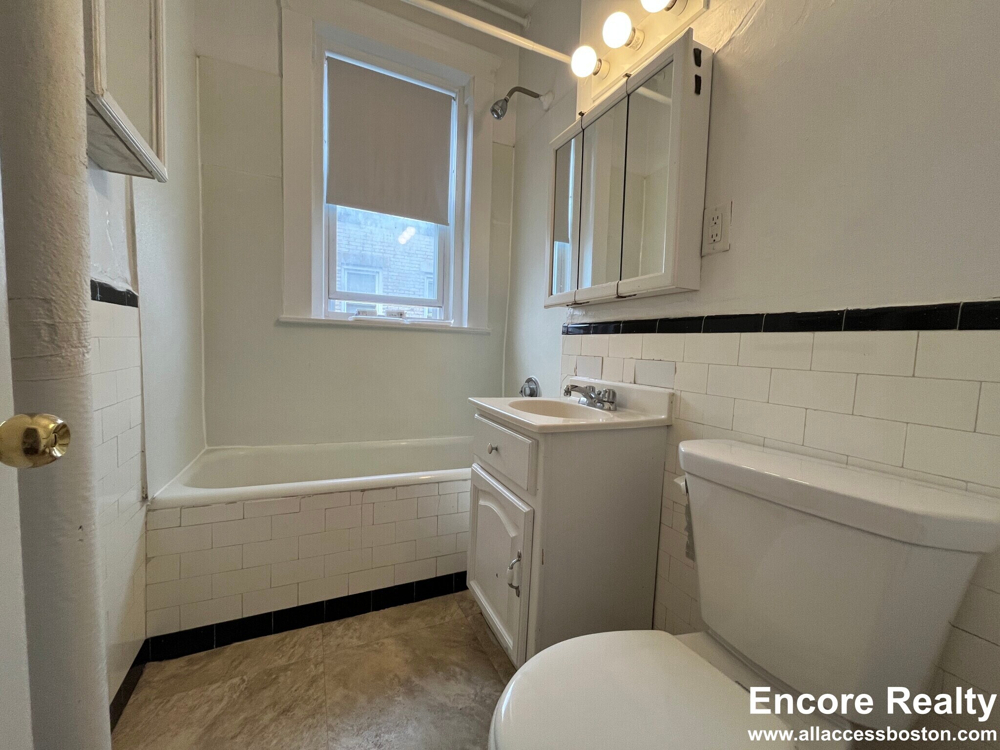 Building Photo - 1670 Commonwealth Ave