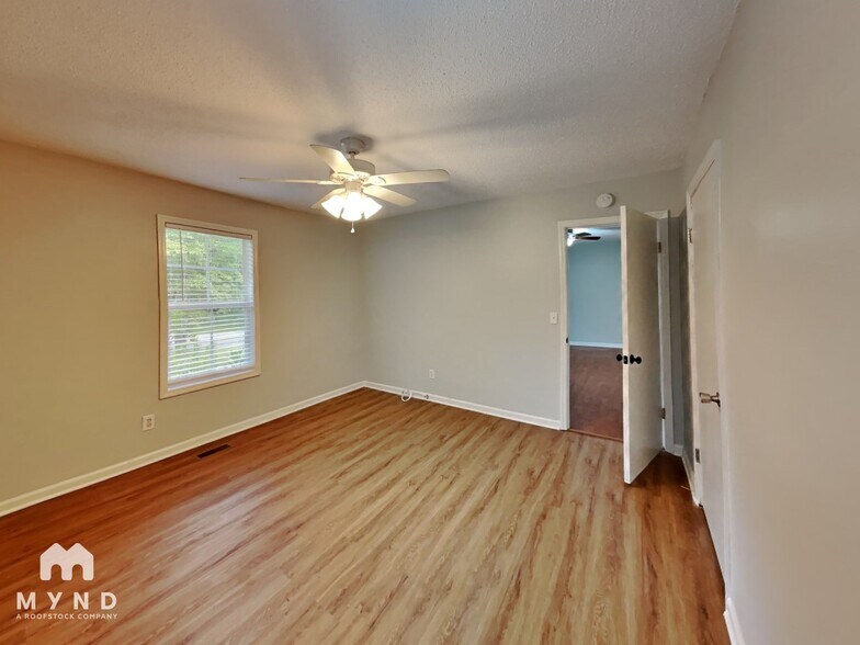 Building Photo - 6717 San Moore Dr