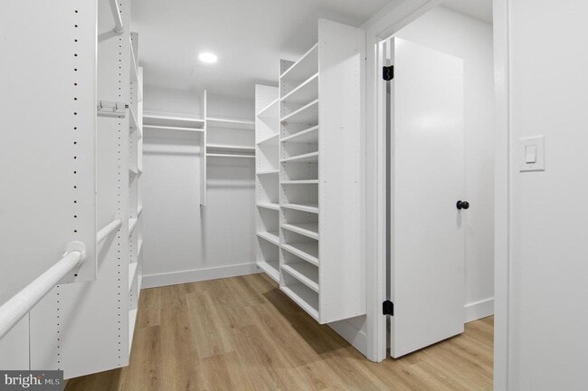 Building Photo - 25 Stonehenge Cir