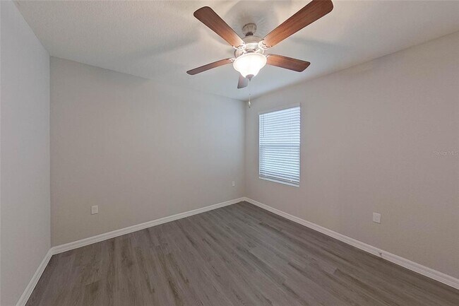 Building Photo - 8688 SW 43rd Ter