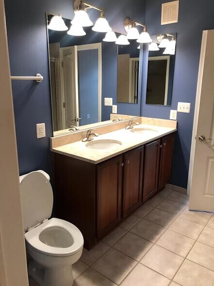 Building Photo - 1451 Belmont St NW