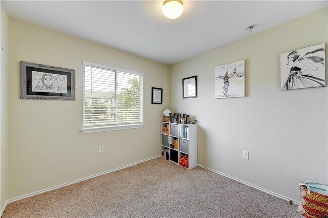 Building Photo - 1432 Anise Dr