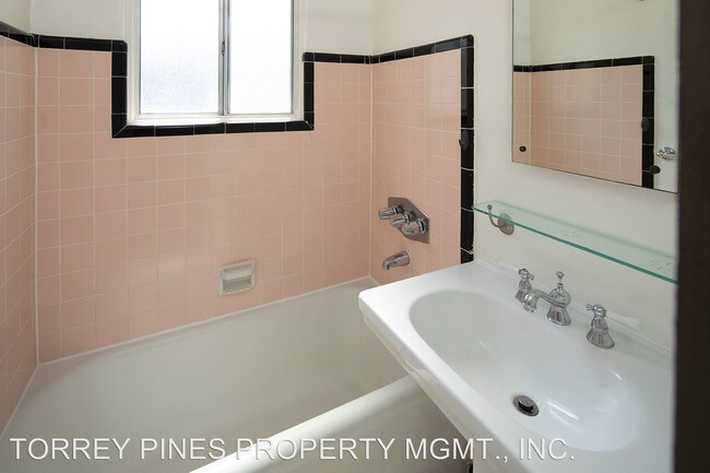 Building Photo - 633-645 Pennsylvania Ave