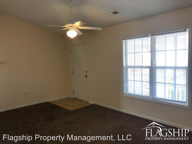 Building Photo - 3001 MacGregor Downs Rd