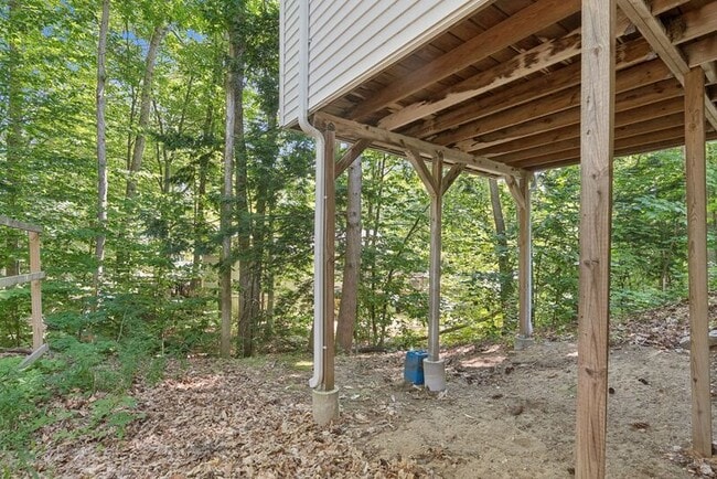 Building Photo - 5 Woodvale Ct