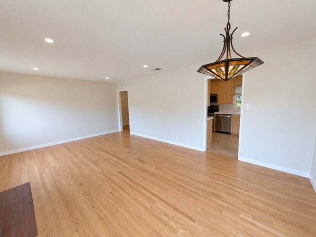 Building Photo - 496 Harrison Ave