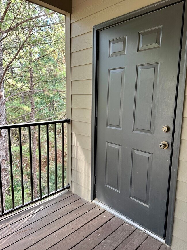 Building Photo - 208 Sterling Oaks Dr