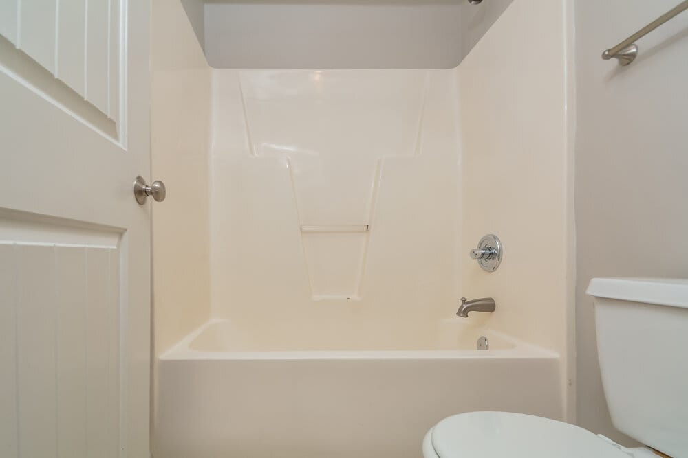 Building Photo - 684 Winding Oak Way