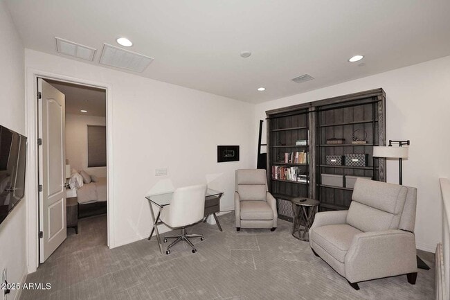Building Photo - 7320 E Vista Bonita Dr