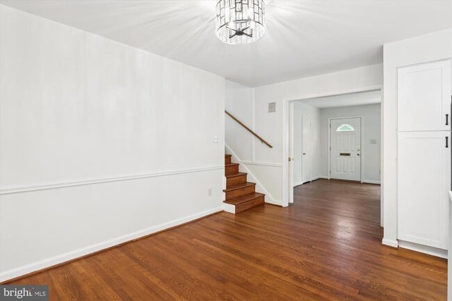 Building Photo - 6302 Orchid Dr